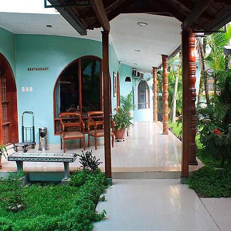 Hotel & Suites La Posada De Lobo Iquitos Extérieur photo
