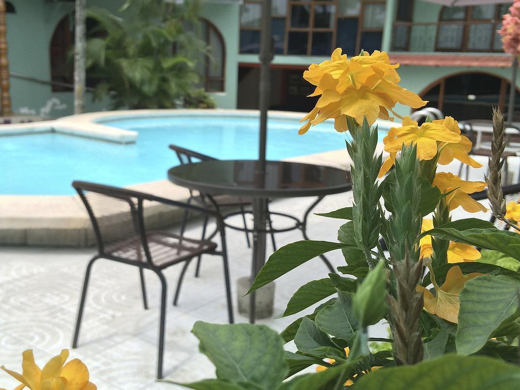 Hotel & Suites La Posada De Lobo Iquitos Extérieur photo