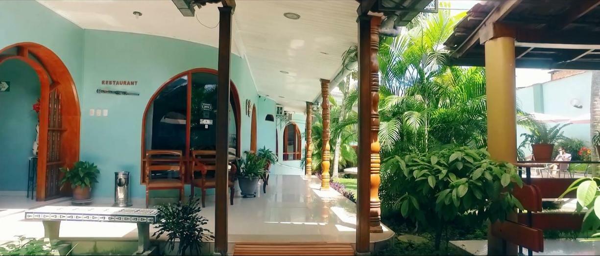 Hotel & Suites La Posada De Lobo Iquitos Extérieur photo